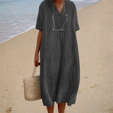 Robe en lin bleu ciel avec décolleté en V