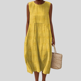 Robe en lin jaune avec décolleté en V
