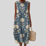 Robe bleu foncé avec broderie florale