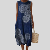 Robe bleu foncé avec motif en spirale