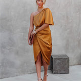 Leysin – Robe Midi à Silhouette Délicate