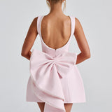 Veytaux – Robe Mini avec Nœud en Satin et Perles